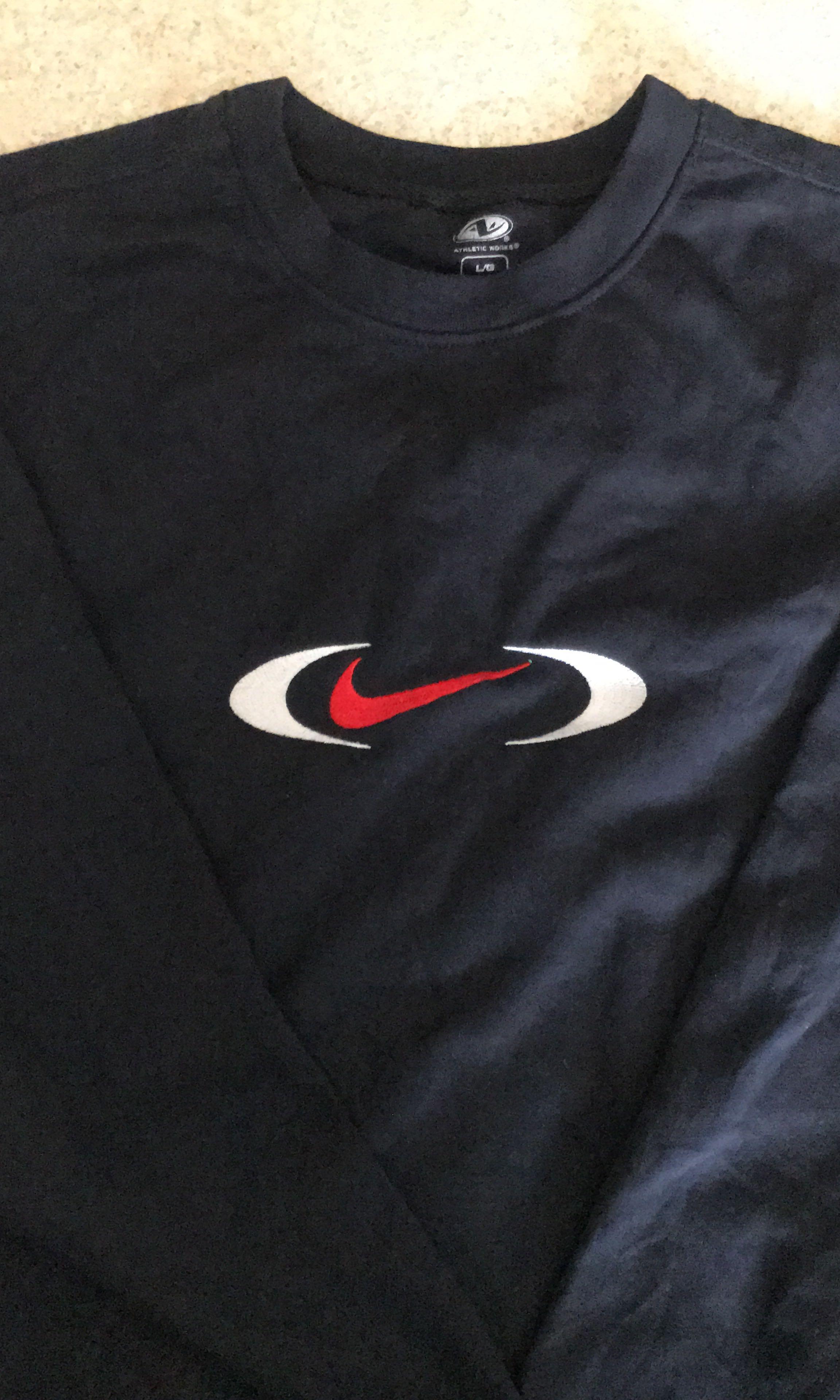 Vintage nike bootleg sweater Men s Fashion Tops Sets Hoodies on Carousell
