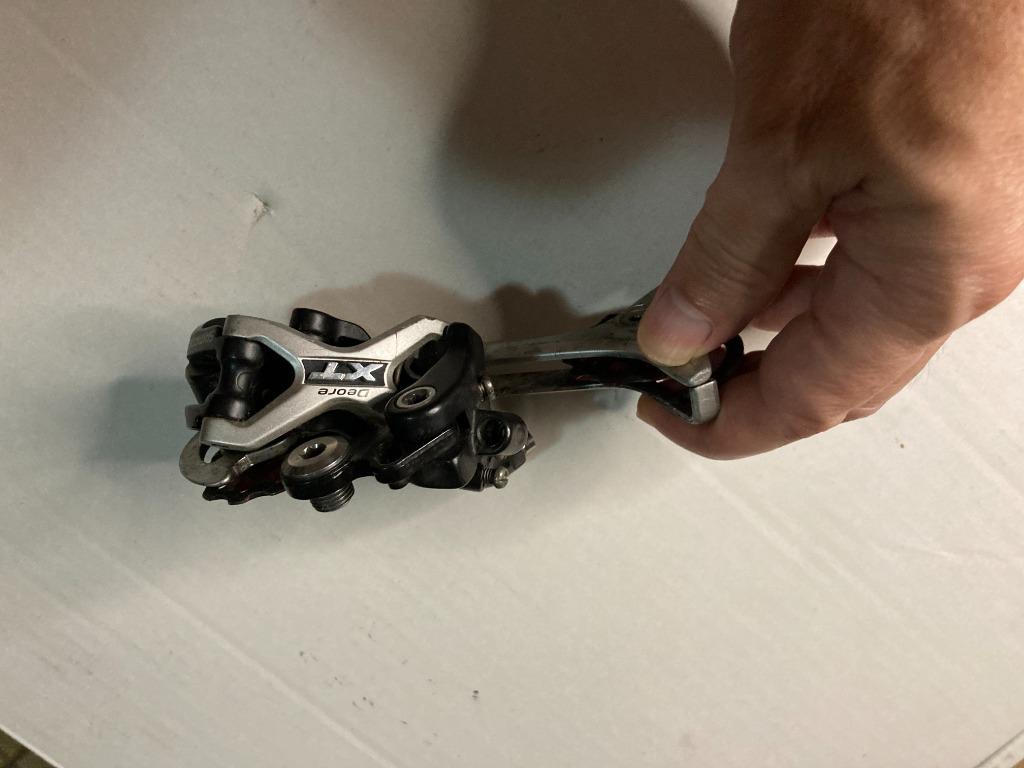 xt 9 speed derailleur