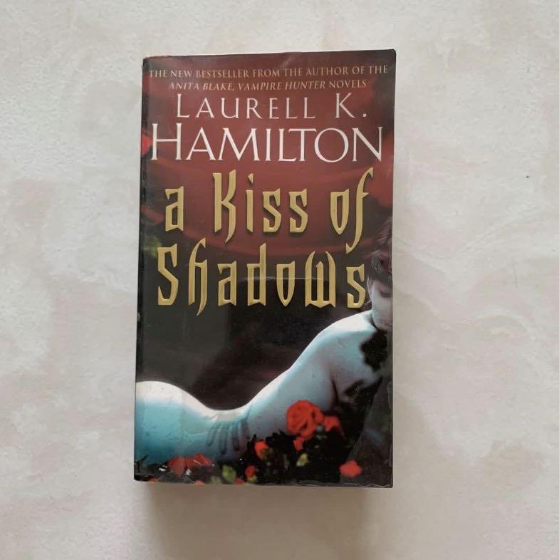 A Kiss Of Shadows By Laurell K Hamilton Merry Gentry Vol 1 Books Stationery Fiction On Carousell
