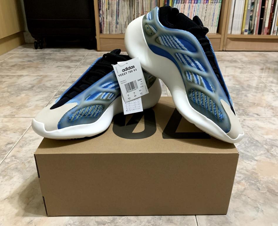 Adidas Yeezy 700 v3 Arzareth