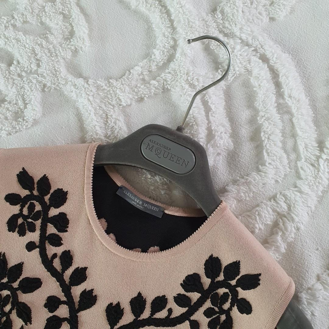 Authentic Alexander McQueen Dress (Category: Luxury Apparel) located in Taguig. Submitted by janabanana101 (Listing ID 1032891141, Image 2). Description: Never been used Bought for over 100k in store. Size: M RFS: Decluttering Selling for 50K marked down to 38k.