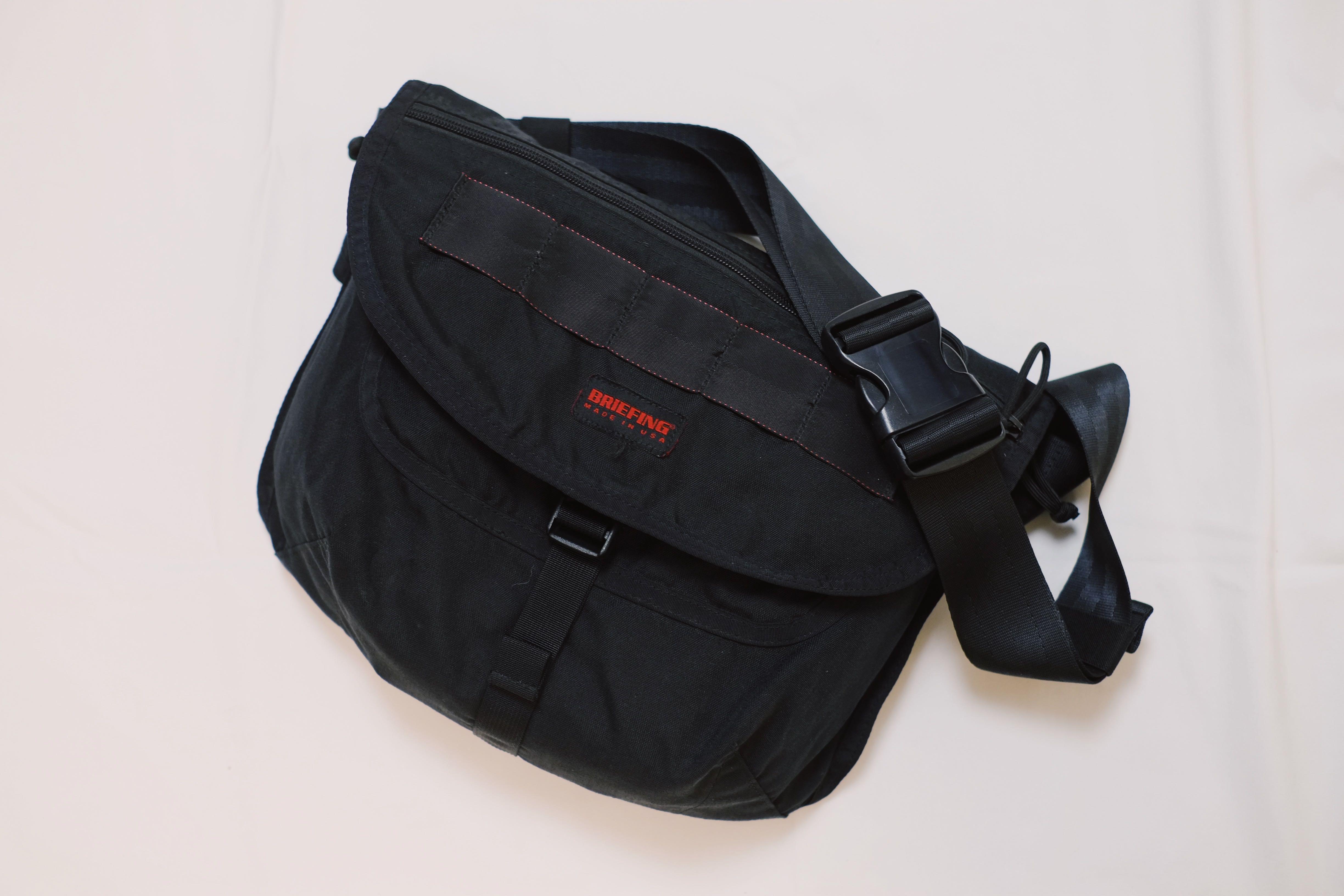 Briefing bag, 男裝, 袋, 小袋- Carousell