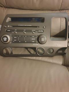 Civic FD Headunit still in good quality and working well.