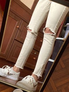 (Category: ) located in . Submitted by closetsale_ (Listing ID 1032775992, Image 1). Description: .