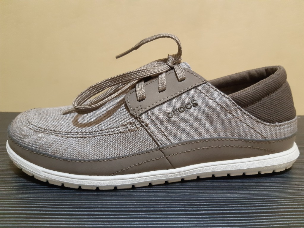 crocs santa cruz lace up
