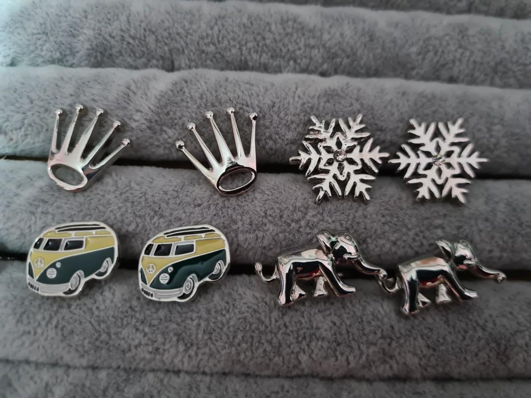 Cufflink (Category: Cuff Links) located in Singapore. Submitted by sn0wman (Listing ID 1032890518, Image 3). Description: all item are almost brand new, bought already but hardly use them. 1-2 pc $15 each and above 3 pcs $12 each. I have abt 3-4 cufflink box to give away for those purchase more than 3 item..