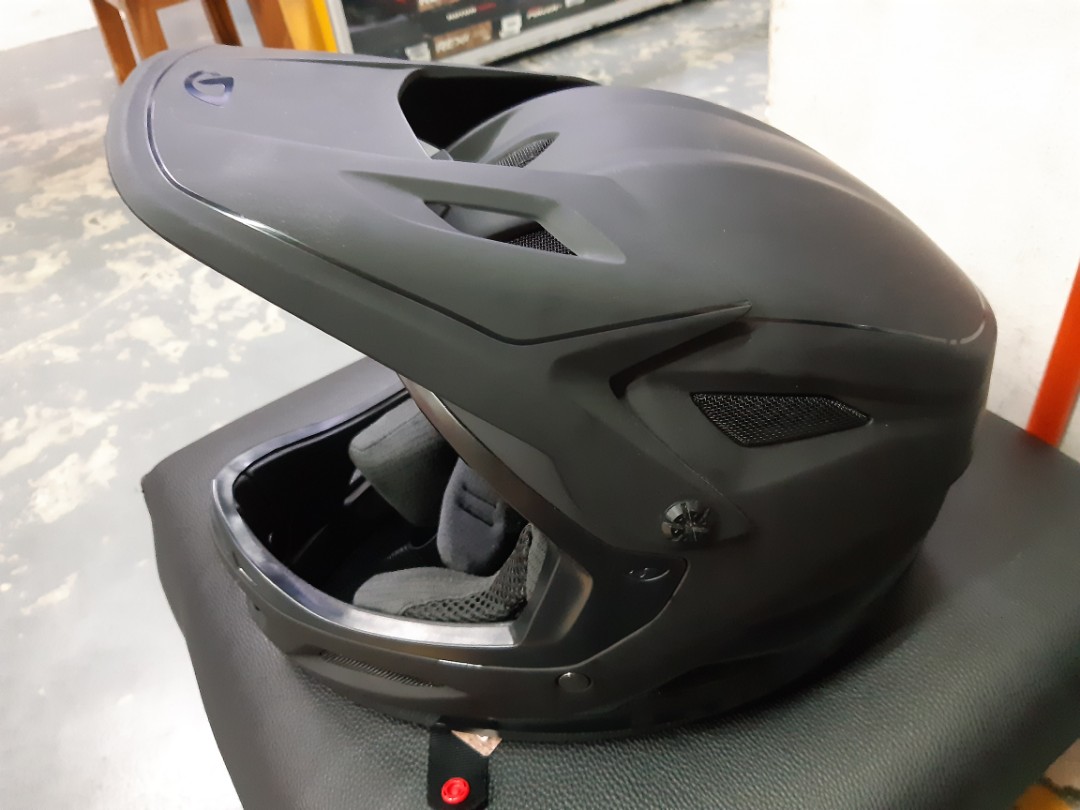 giro disciple mips mtb helmet
