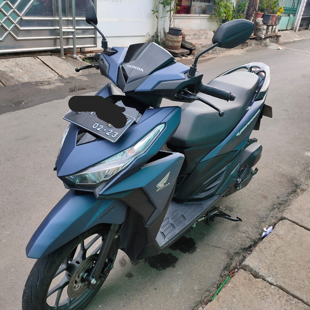 Honda Vario 150cc 2018 Hitam Biru Dove Murah, Motor di Carousell