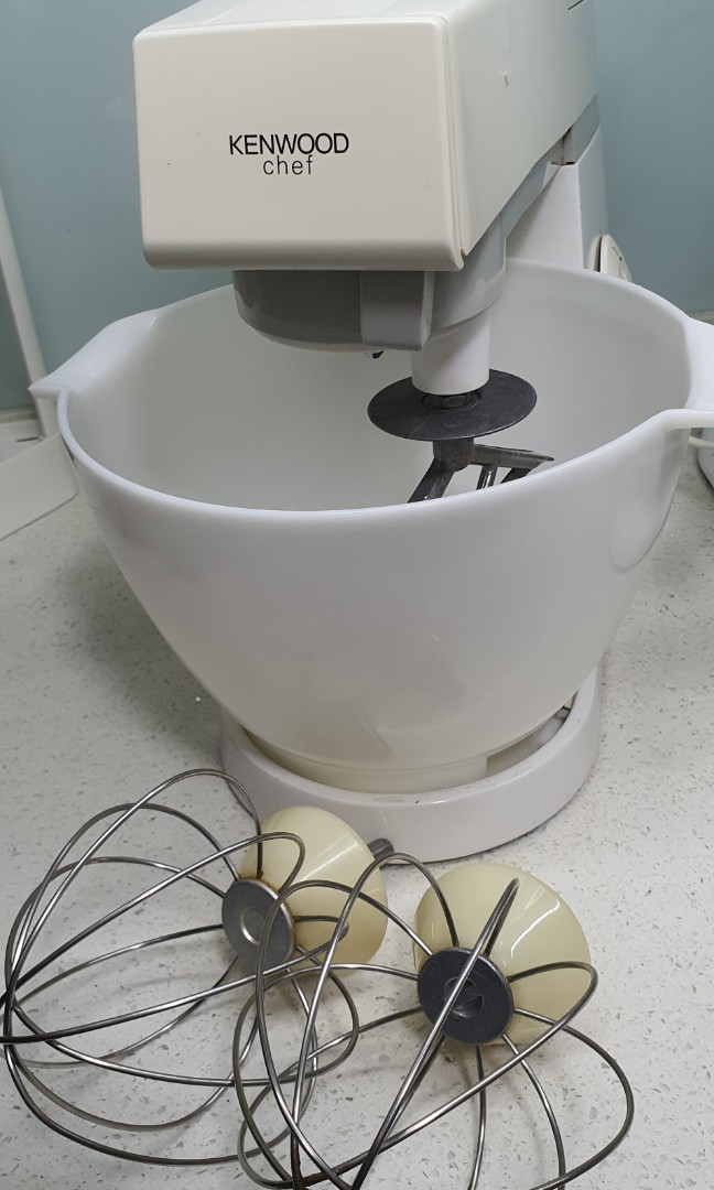 Kenwood Cake Mixer, Home Appliances, Kitchenware on Carousell