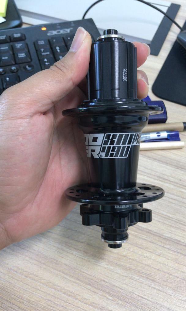 Koozer XM490 Pro hub, Sports Equipment, Bicycles & Parts, Bicycles on ...