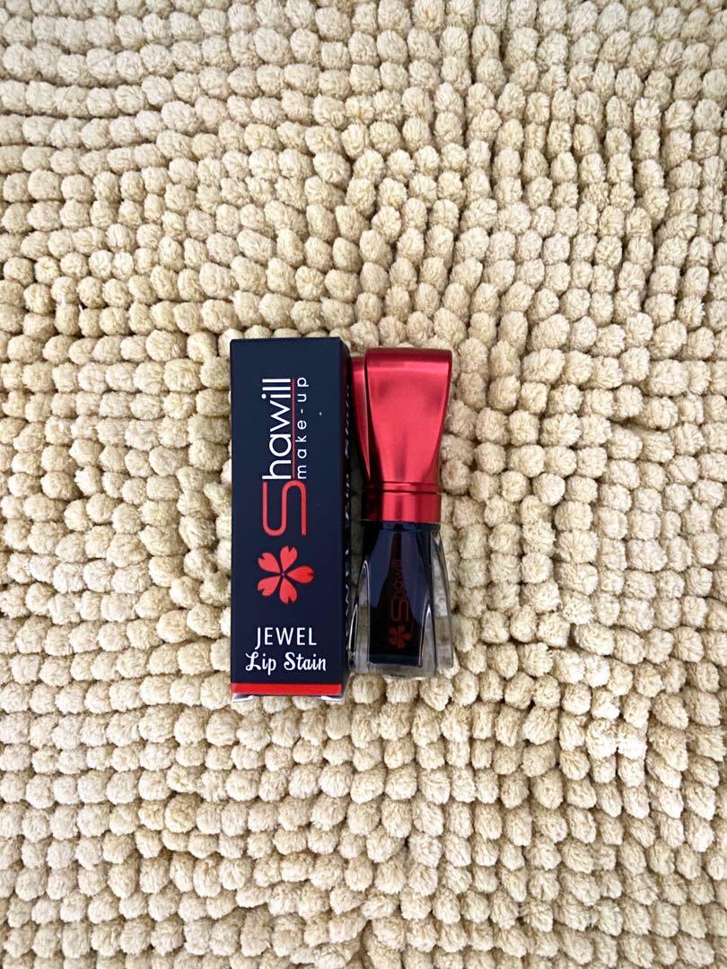 Lip Stain (Category: Makeup) located in Quezon City. Submitted by mixedlabel (Listing ID 1032916756, Image 1). Description: RFS: not my shade.
