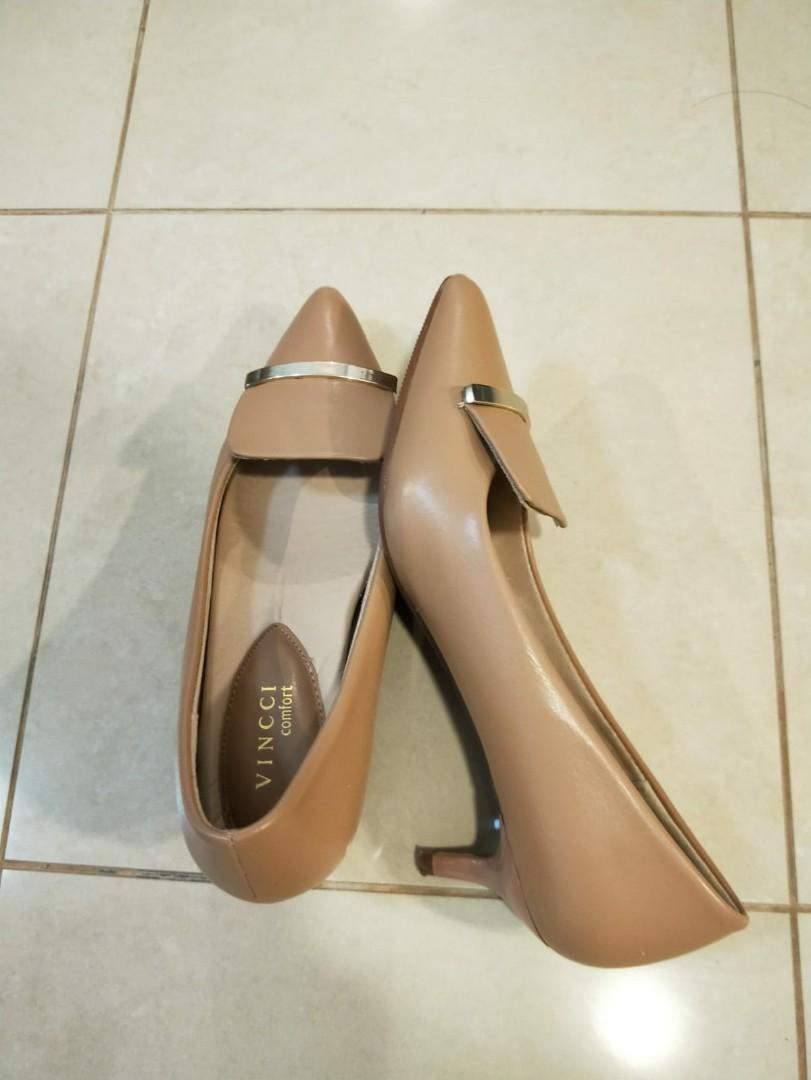 bronze shoes low heel