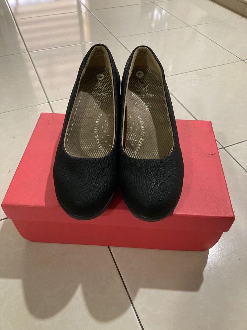 sara max shoes
