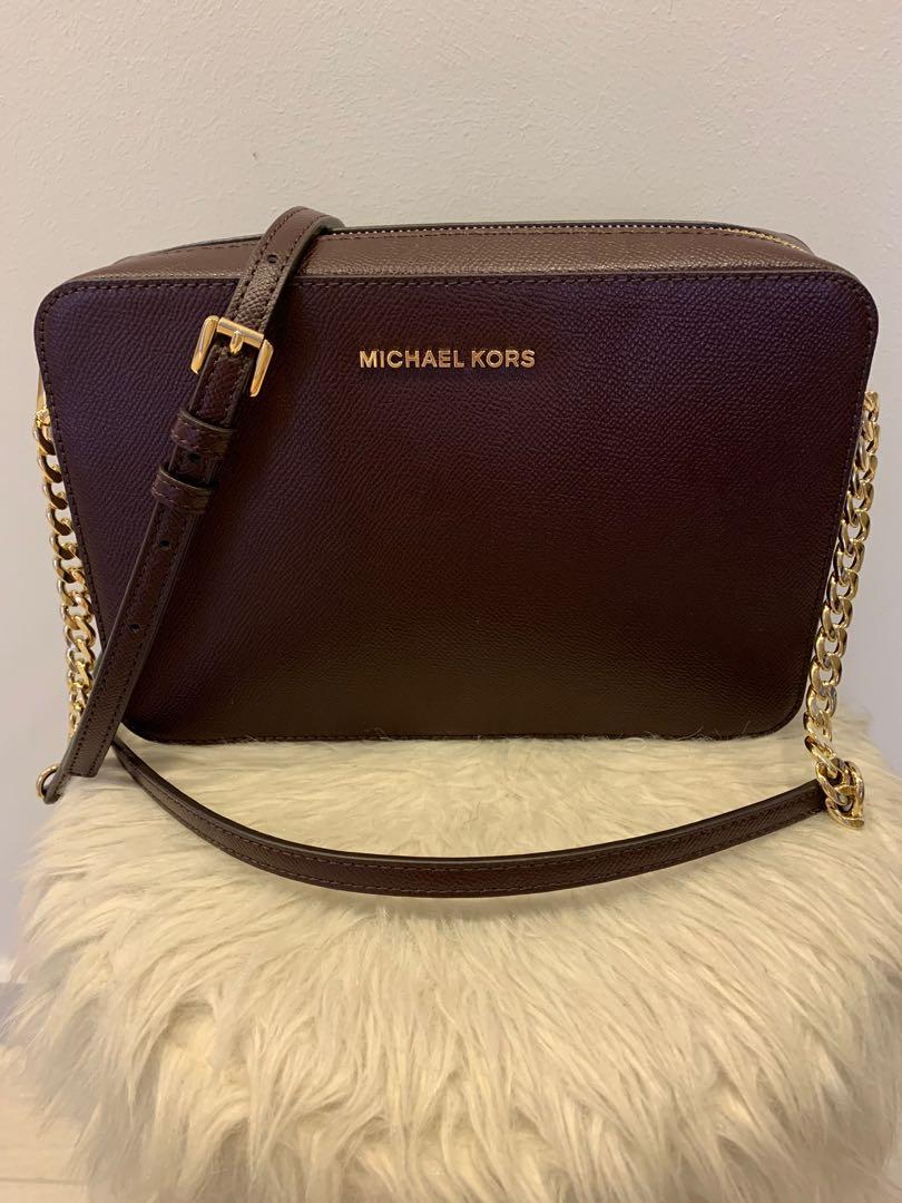 jet set large saffiano leather crossbody fawn