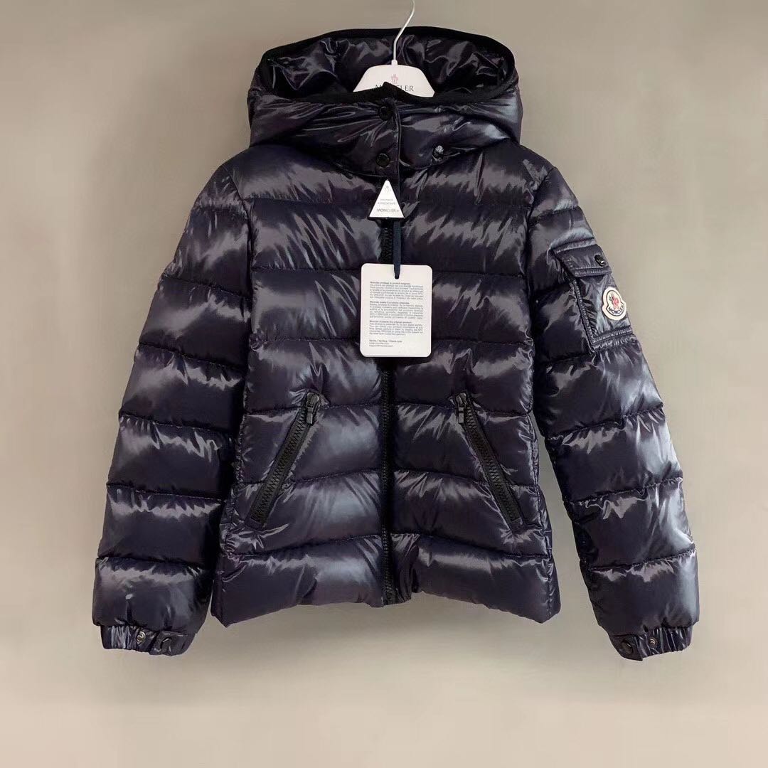 MONCLER 童裝羽絨外套SIZE 8A 10A HKD3050 SIZE 12A HKD3850, 兒童