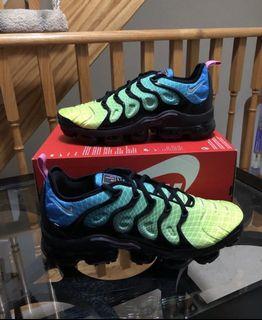 Nike Vapormax plus “Aurora Green”