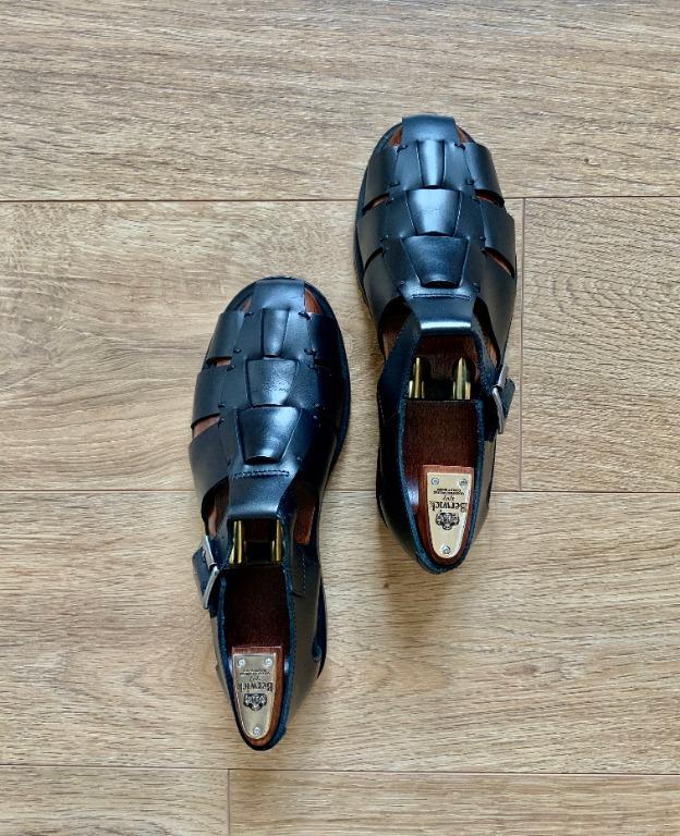 Paraboot Pacific Sandals Size UK 7 (US 8), 男裝, 鞋, 西裝鞋- Carousell