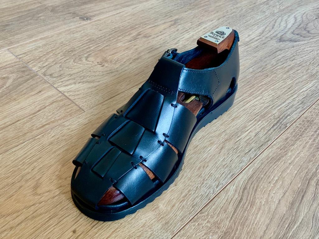 Paraboot Pacific Sandals Size UK 7 (US 8), 男裝, 鞋, 西裝鞋- Carousell
