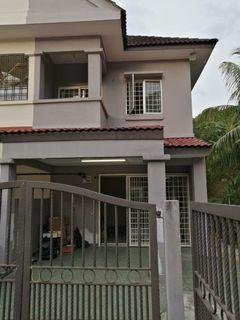 Rent Double Storey House At Puchong Lakeside Property Rentals On Carousell