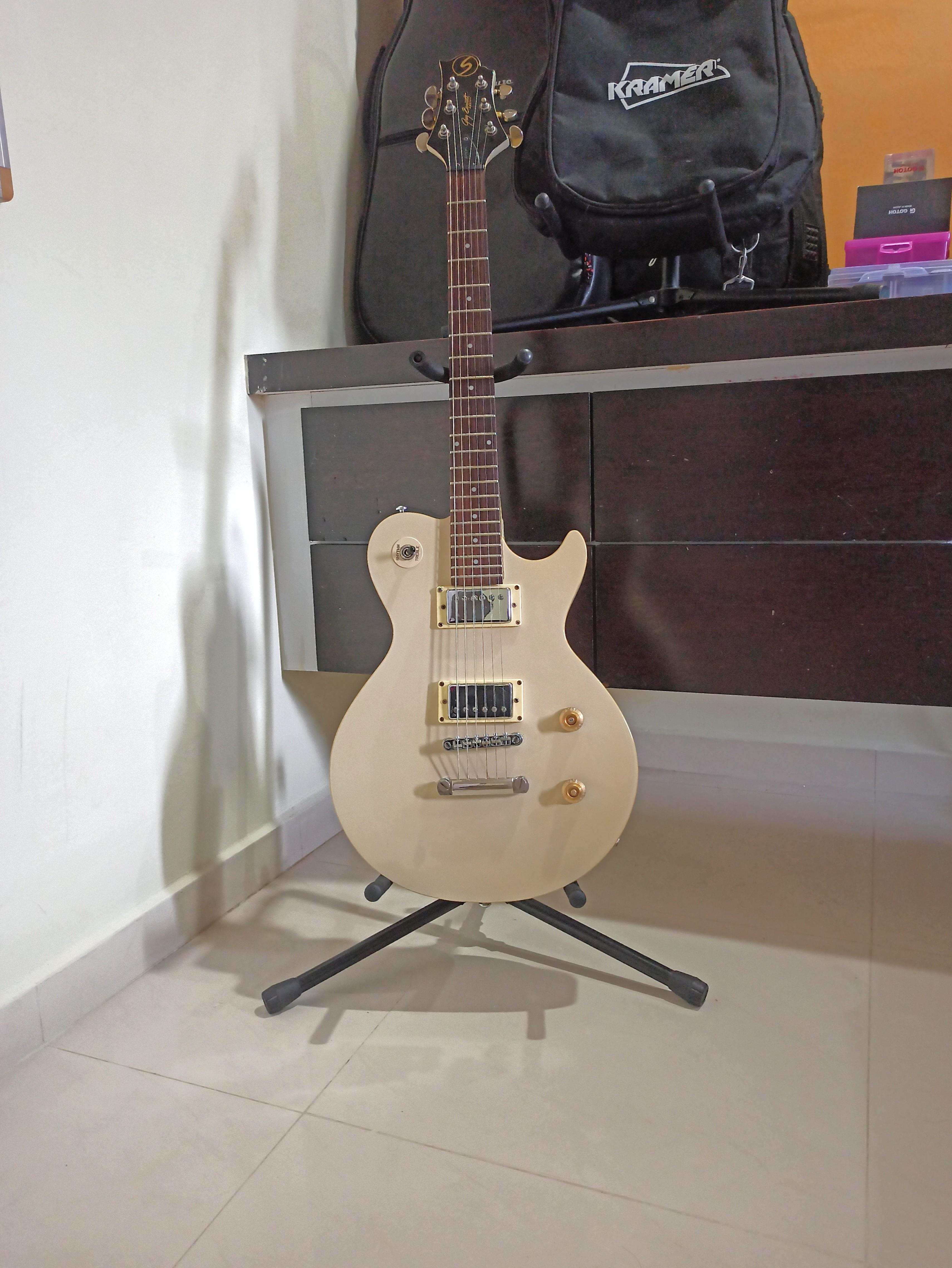 Samick Avion Electric Guitar Music Media Music Instruments On Carousell