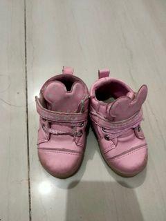 #barangnumpuk Sepatu bayi size 21