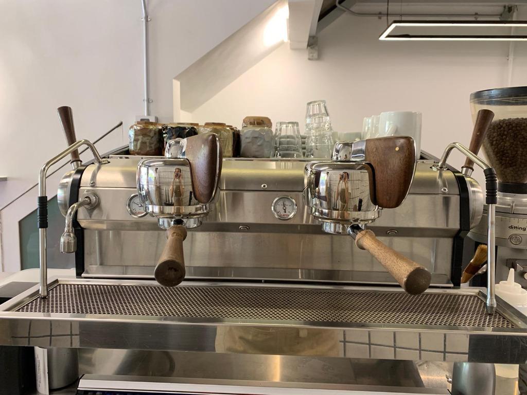 Slayer Espresso 2 group machine, TV & Home Appliances, Kitchen