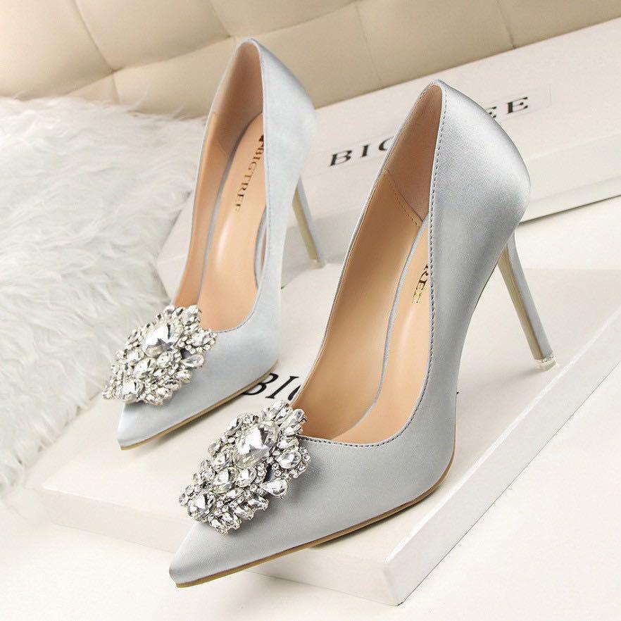 beautiful heels for wedding