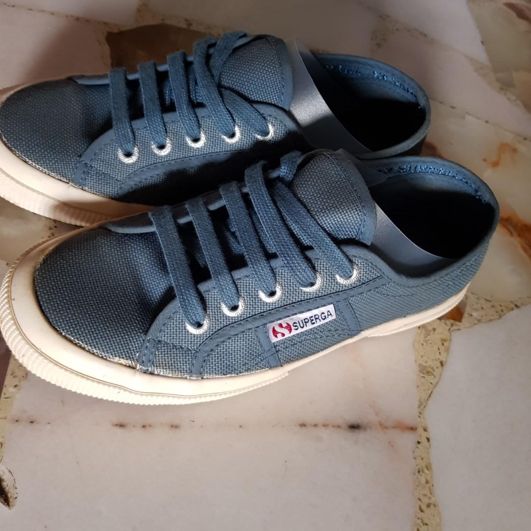 Superga jurong top
