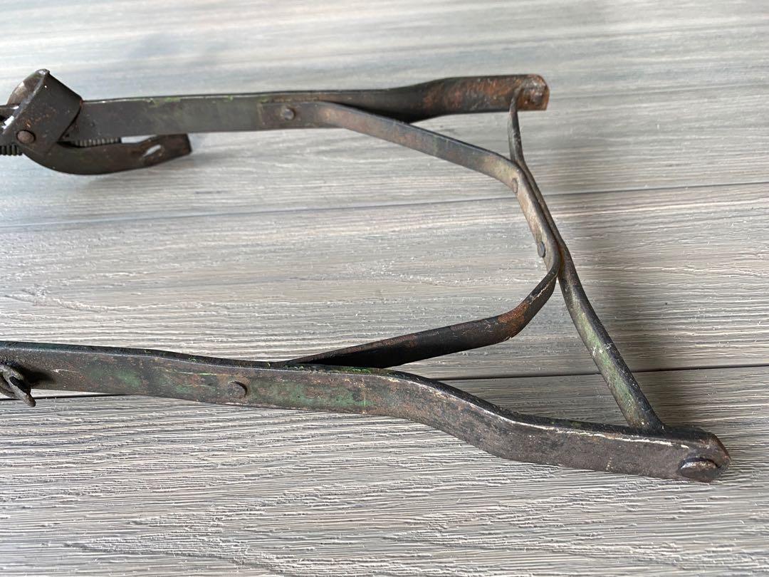 Vintage bicycle stand, Bicycles & PMDs, Parts & Accessories on Carousell