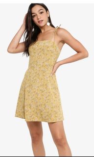 (Category: ) located in . Submitted by clothesencounter (Listing ID 1032877588, Image 1). Description: .