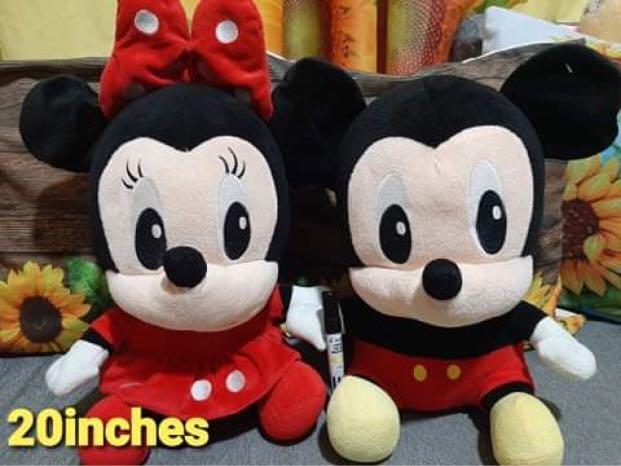 big stuffed minnie mouse