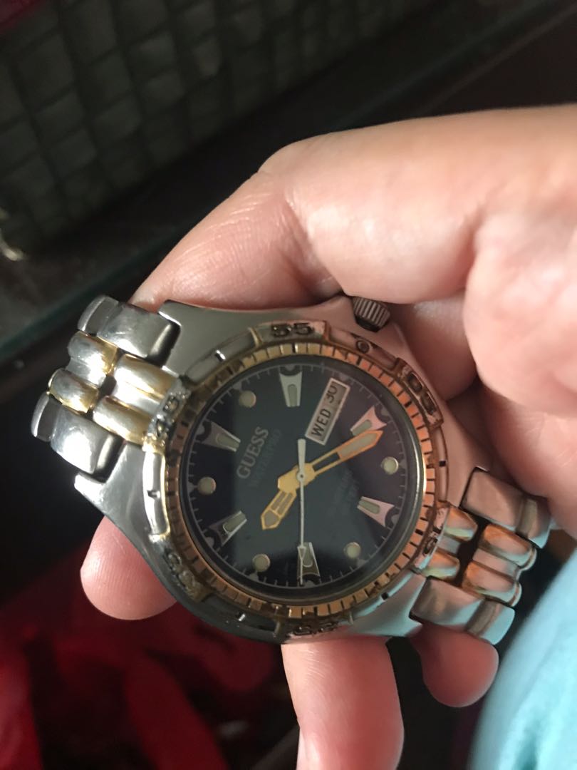 Authentic Guess Waterpro Two Toned Mens ( 50M/165 Feet ), Men's Fashion, Watches & Accessories, Watches on Carousell