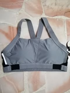 (Category: ) located in . Submitted by shopwithzippy (Listing ID 1038604918, Image 1). Description: .