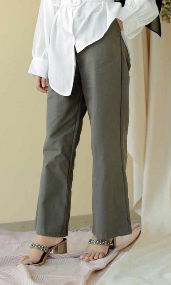 dark grey bootcut jeans