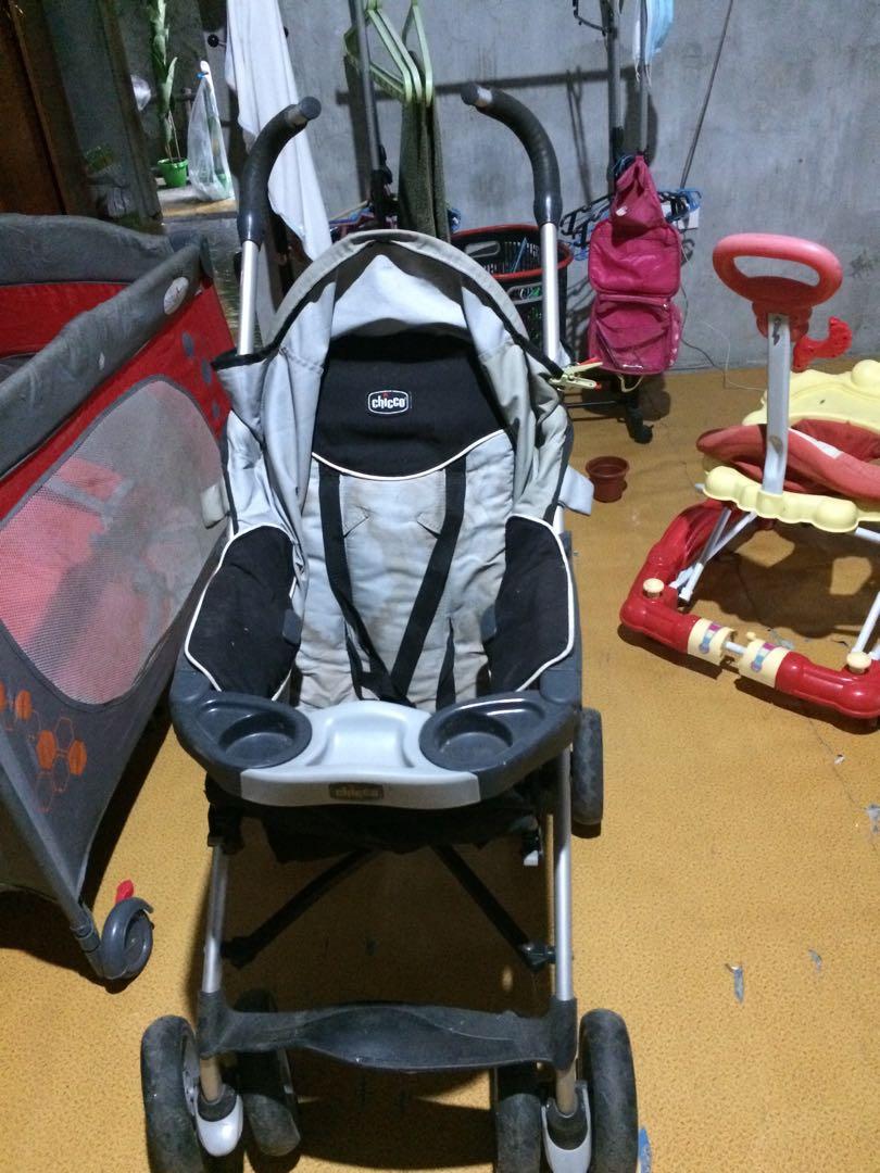 Chico Foldable Stroller (Category: Strollers) located in Tuy. Submitted by malexi (Listing ID 1038637635, Image 3). Description: Chico Stroller good as a new makapal gulong Foldable.