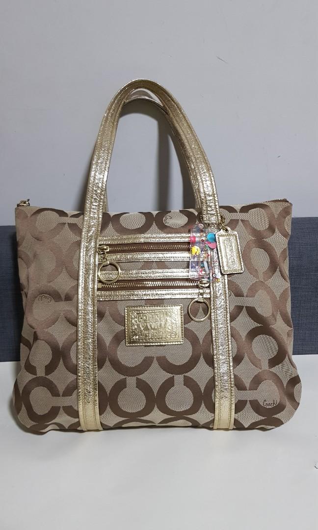 Coach Poppy Signature Tote bag Luxury Bags Wallets on Carousell