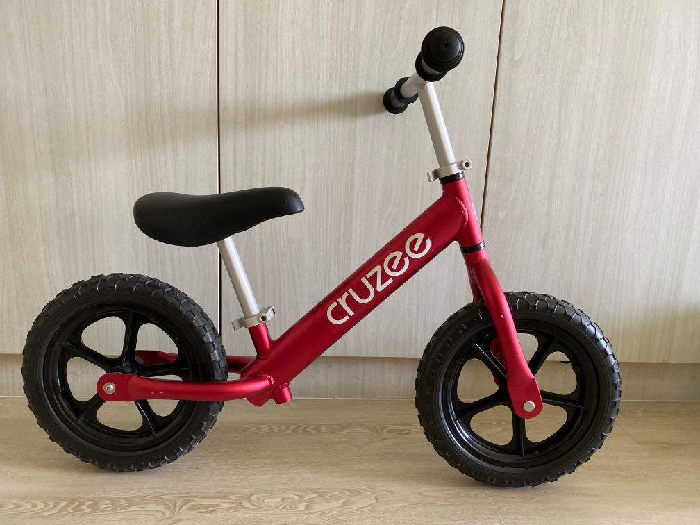 Cruzee red shop