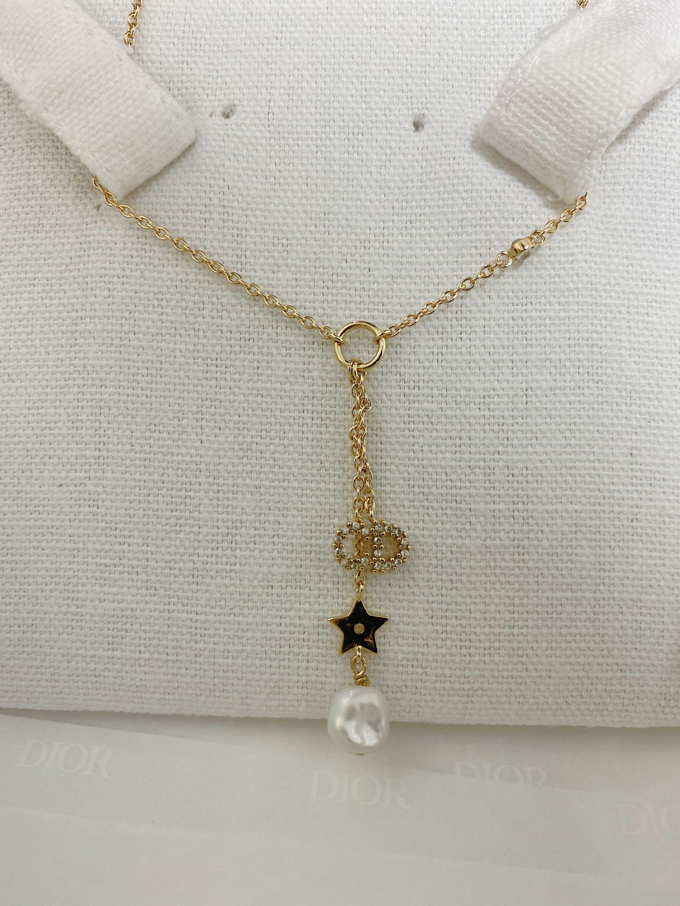 dior shiny d necklace