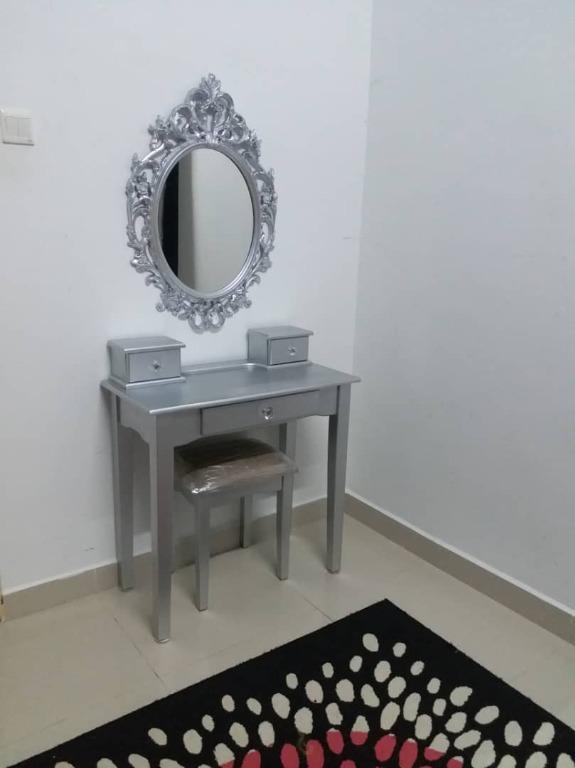 Dressing Table (Category: Tables & Sets) located in Kuala Lumpur. Submitted by lucky.norasly (Listing ID 1038508095, Image 1). Description: { Dressing Table } Color: Silver Sparkling Measurement: 40x81x90cm Price = Rm:400 ~ Clearance Item ~ Used Self Pickup ~ Preferred ( Seri Kembangan ) Delivery ~ Charges depending on distance Area: Seri Kembangan, Selangor Note: Please check the measurement & price at the picture before confirm with me! Interes