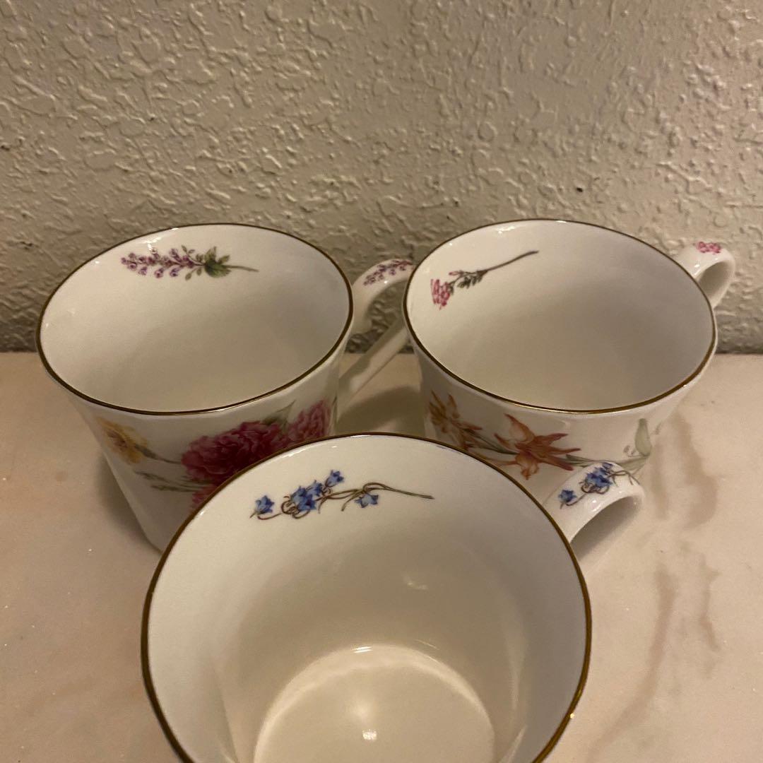 Exceed Bon by Keito Tri Floral Mug Set (Category: Other Kitchenware & Tableware) located in Quezon City. Submitted by kb0030 (Listing ID 1038498447, Image 2). Description: DISCOUNTED! European Garden Collection Sold by set BRAND NEW UNUSED UNBOXED .