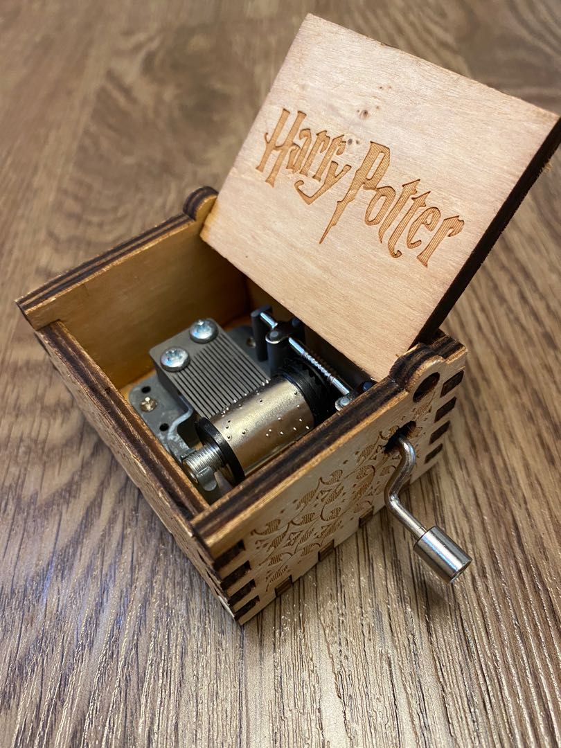 Music Box Harry Potter Edition, Musik & Media, Alat di Carousell