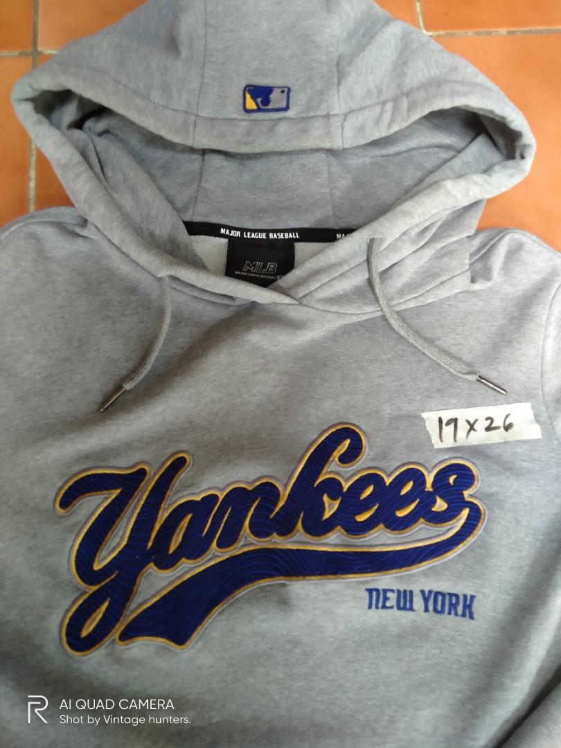 New York Yankees Hoodie Men S Fashion Tops Sets Hoodies On Carousell