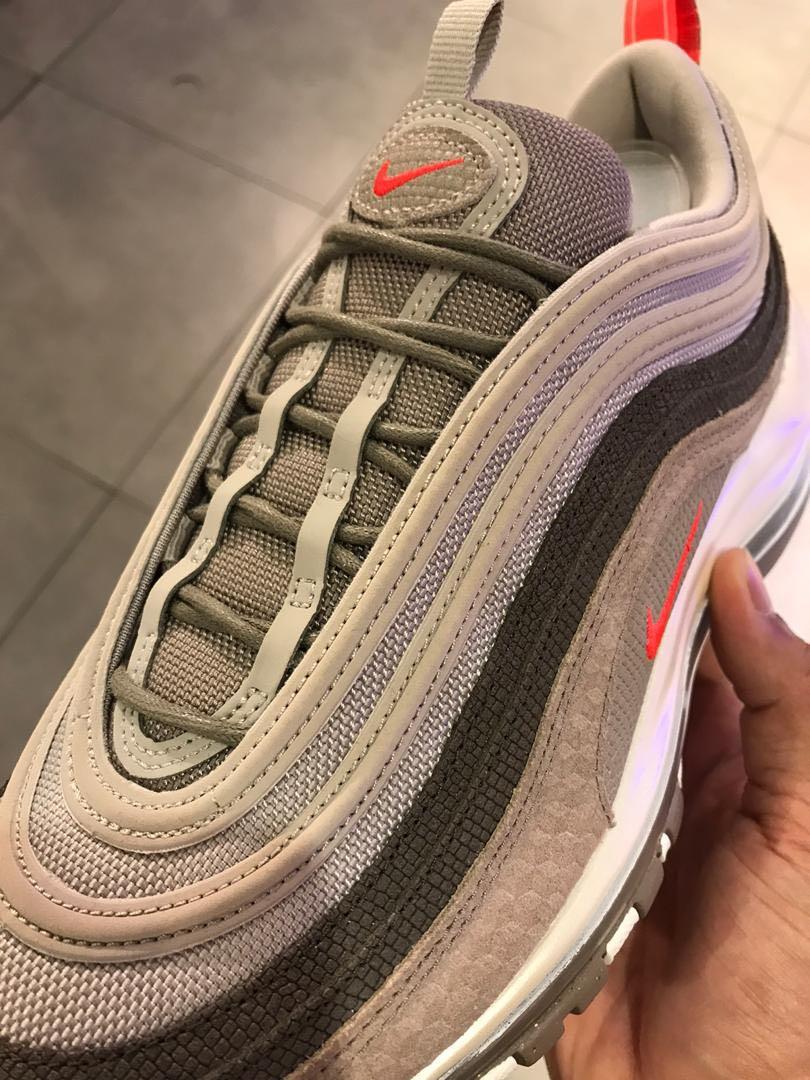 air max 97 moon particle on feet