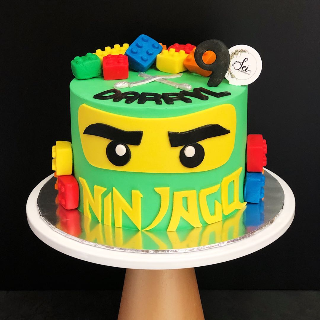 Ninjago Green Ninja - Decorated Cake by Kristy How - CakesDecor