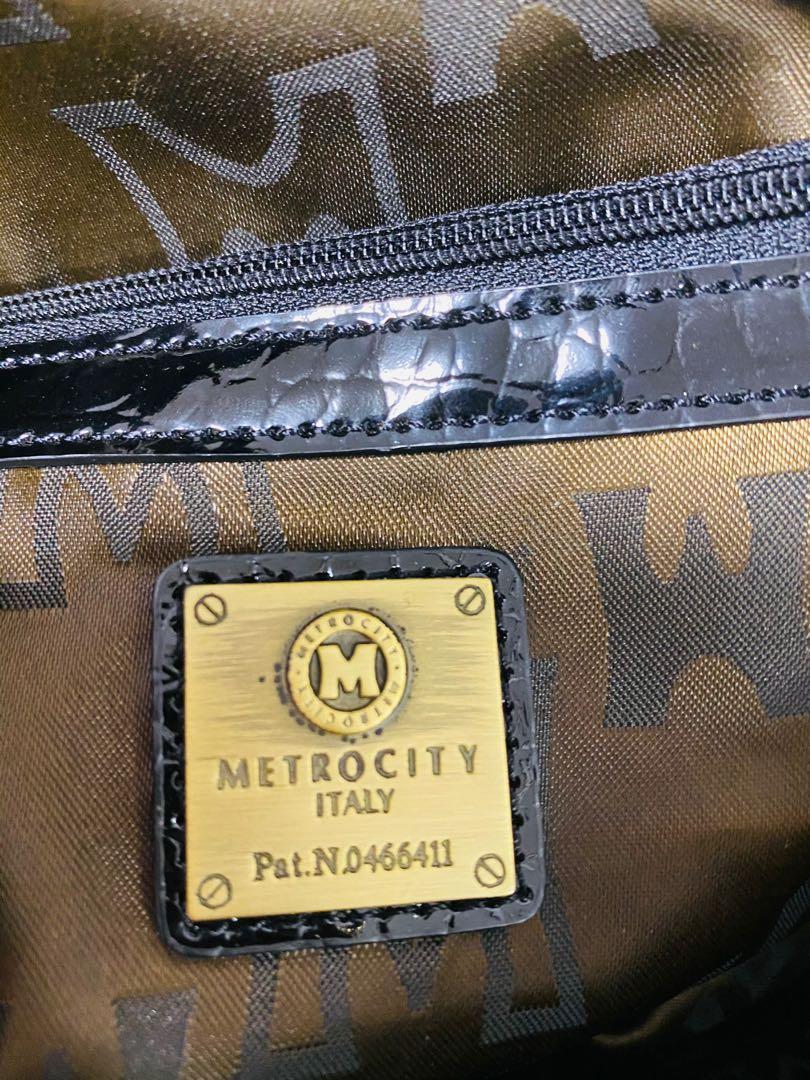 SOLD Metrocity doctors bag😍 - The RACK Preloved Bags