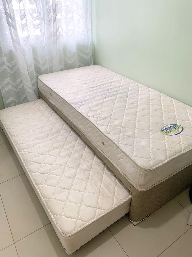 Salem pull out deals bed