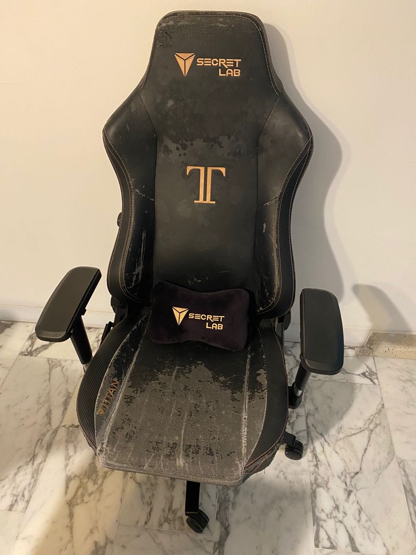Secret lab titan gaming chair, Furniture & Home Living, Furniture