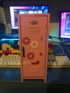 (Category: ) located in . Submitted by aidengoh123 (Listing ID 1038608819, Image 1). Description: .