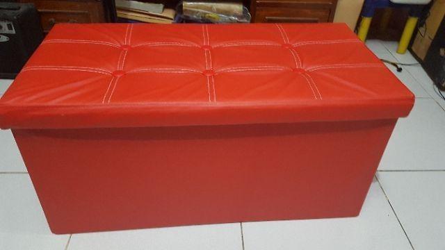 Sofa/Ottoman storage box (Category: Sofas) located in Mandaluyong City. Submitted by shopmla (Listing ID 1038590606, Image 3). Description: Sofa/Ottoman storage box Php 999.only Black Pink Brown SF applies Bdo Bpi family Gcash.