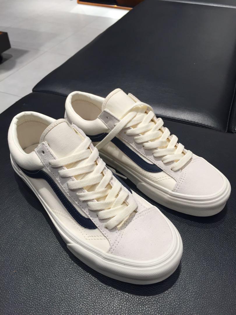 Vans shop blue line